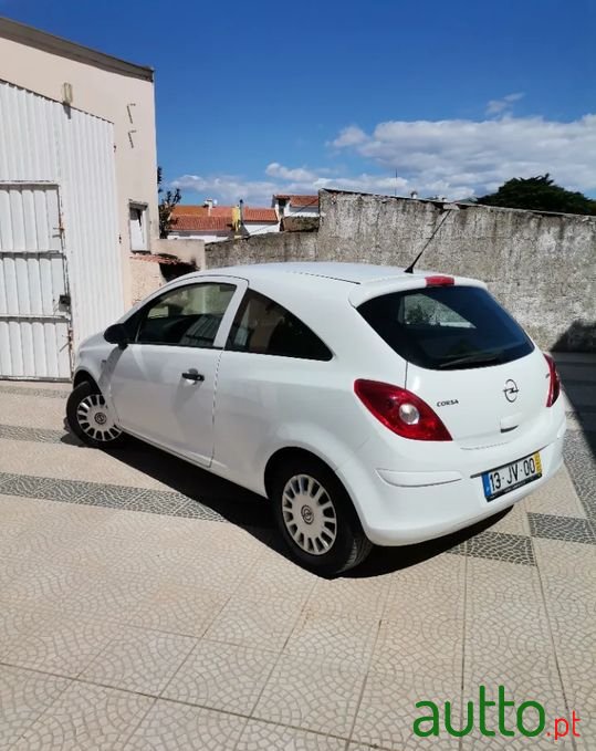 2010' Opel Corsa photo #2