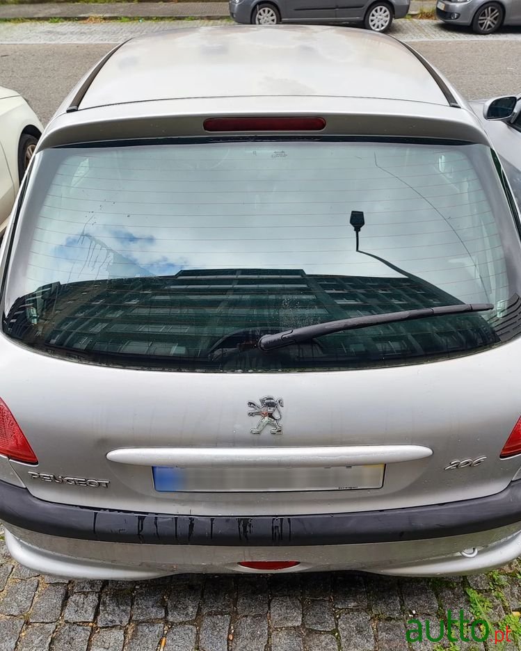 2004' Peugeot 206 1.1 Color Line photo #3