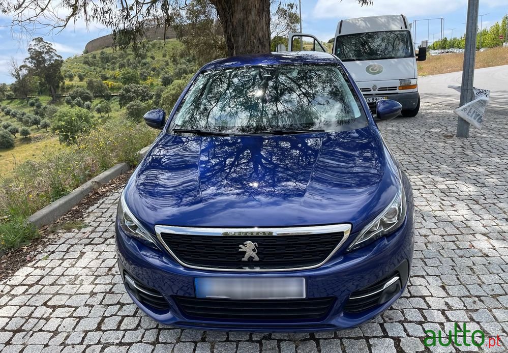 2018' Peugeot 308 Sw photo #1