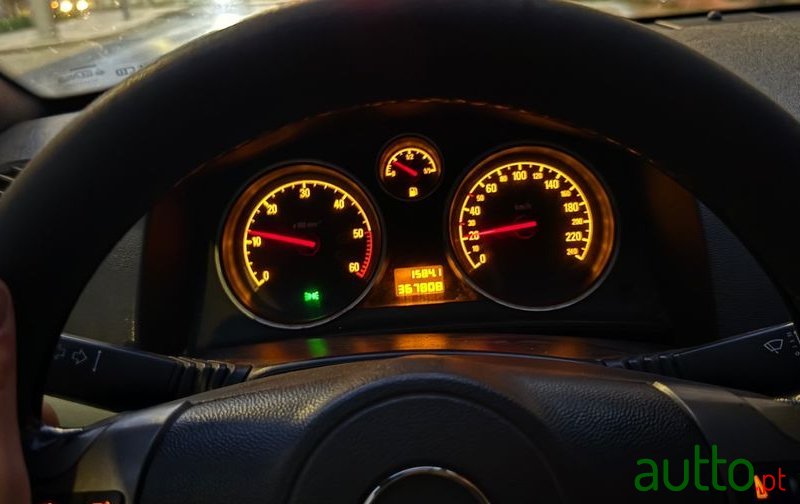 2006' Opel Astra photo #4