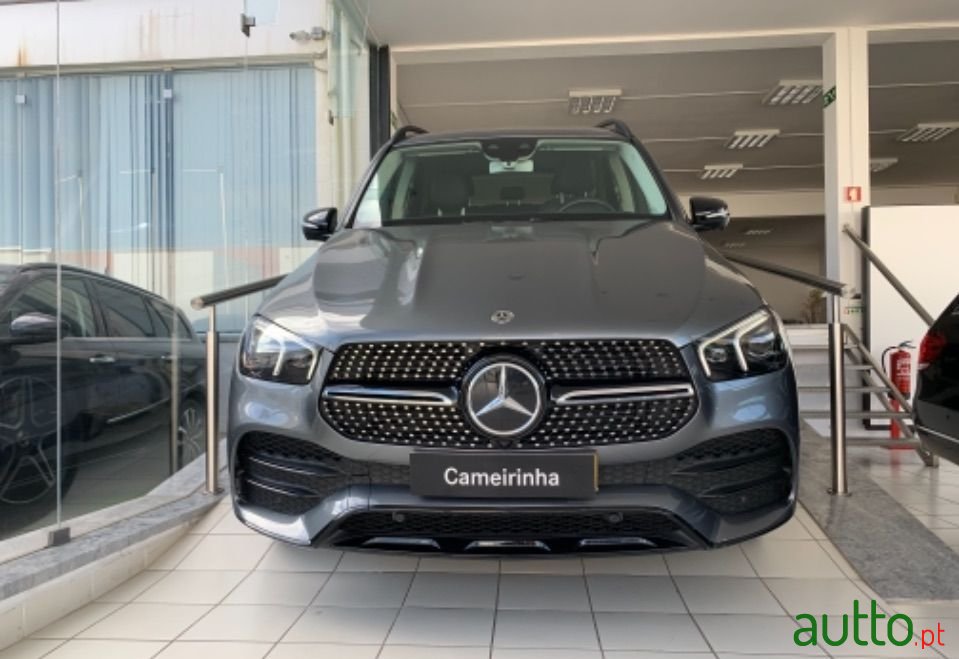 2019' Mercedes-Benz Gle-300 photo #1