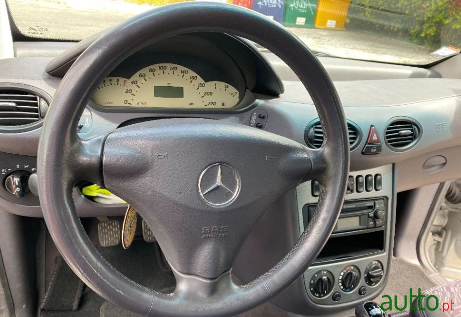 2003' Mercedes-Benz A-140 photo #4