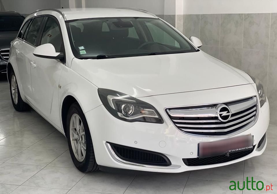 2014' Opel Insignia Sports Tourer photo #5