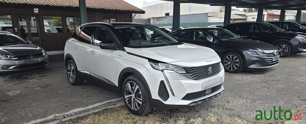 2021' Peugeot 3008 photo #1