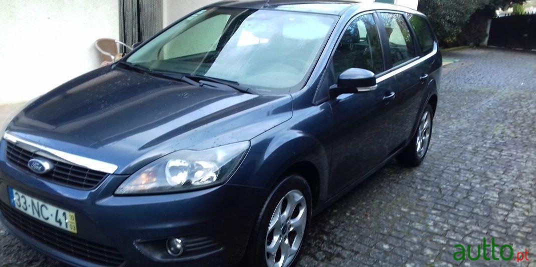 2010' Ford Focus photo #2