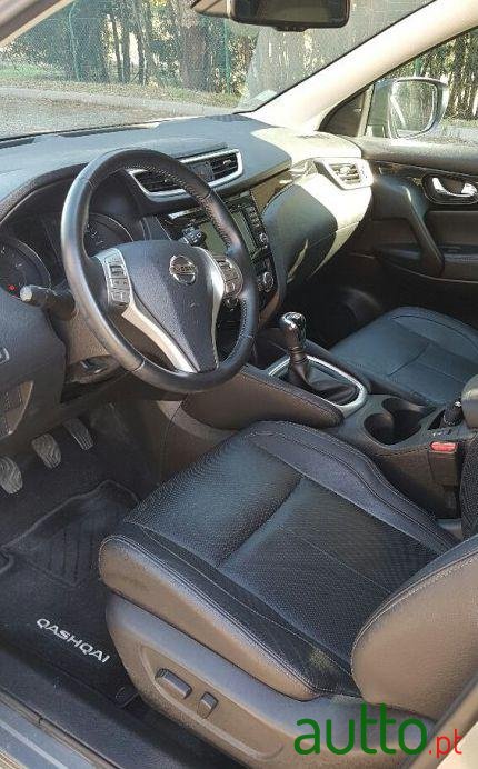 2014' Nissan Qashqai 1.6 dCi Tekna J19 photo #2