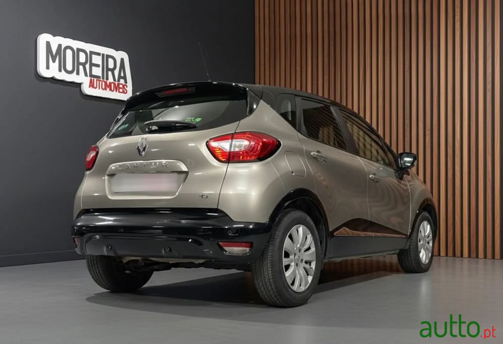 2015' Renault Captur photo #3
