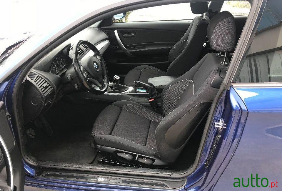 2007' BMW 118 photo #2