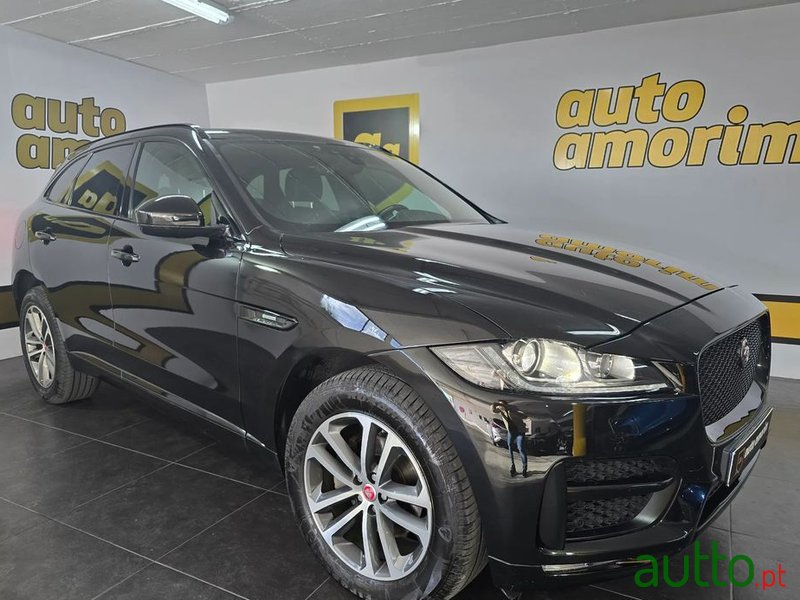 2019' Jaguar F-Pace 2.0 I4D R-Sport Aut. photo #2