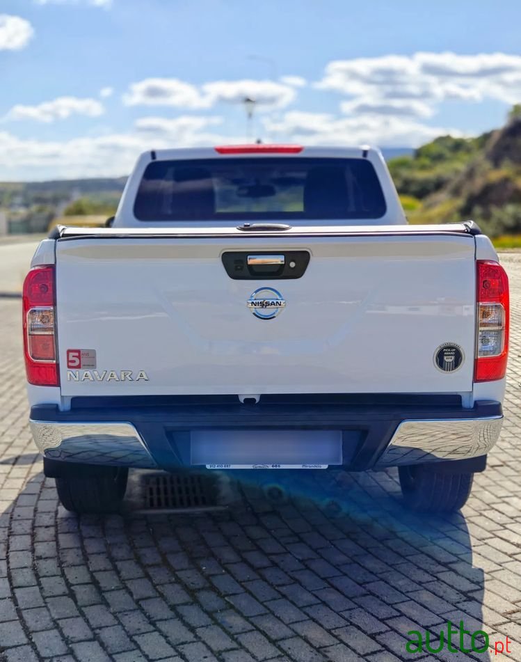 2017' Nissan Navara photo #6