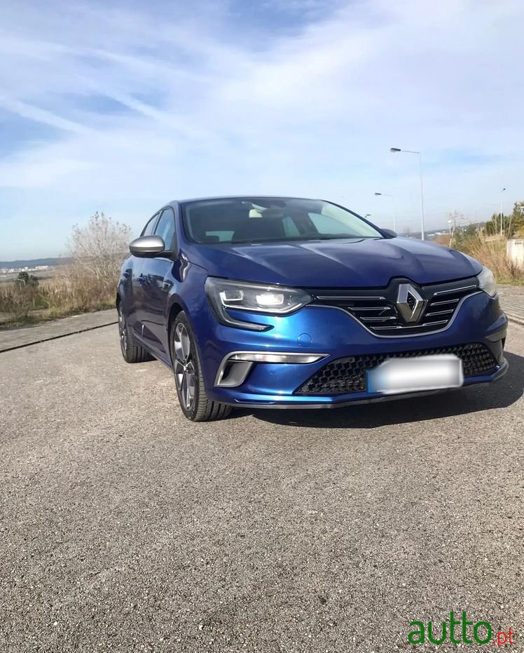 2016' Renault Megane photo #2
