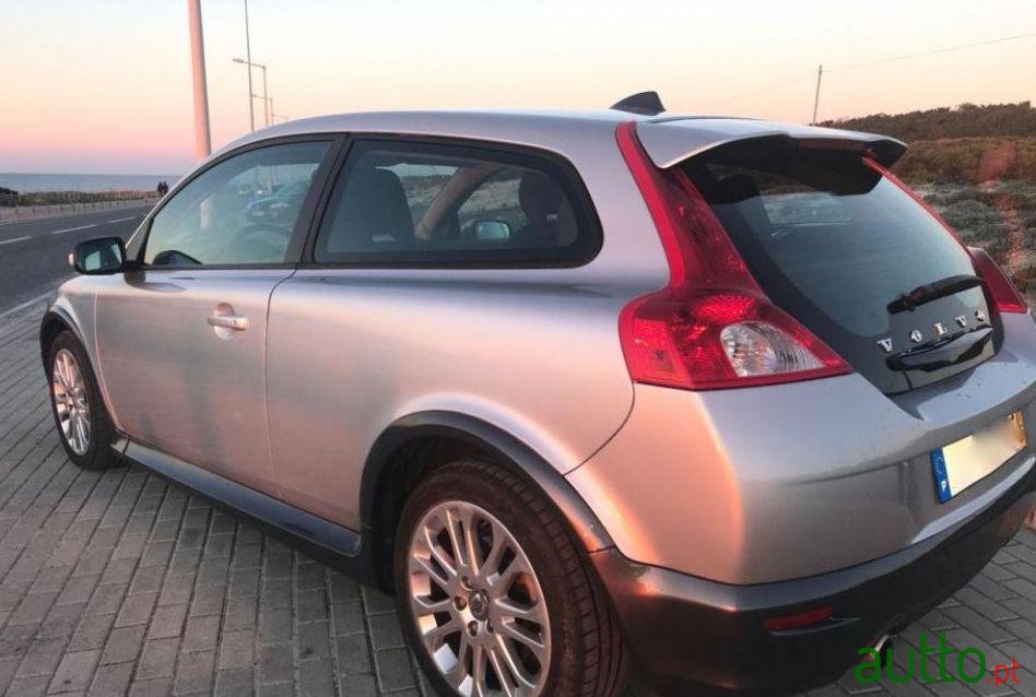 2007' Volvo C30 1.6 D Nível 3 photo #2