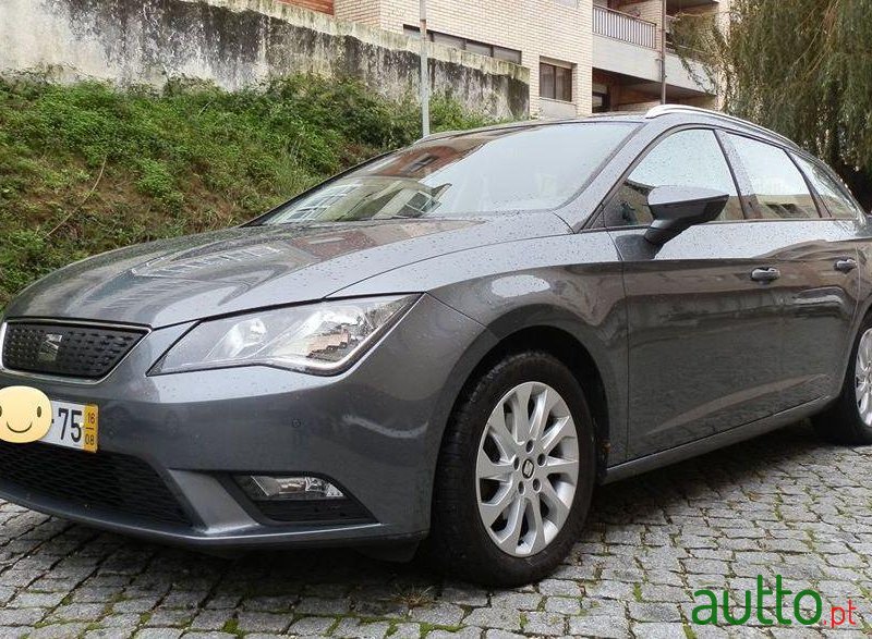 2016' SEAT Leon St photo #2