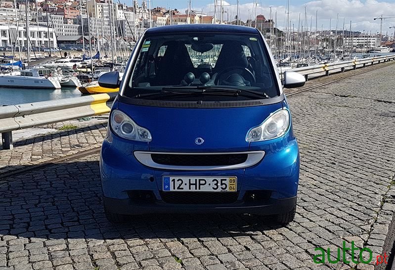 2009' Smart Fortwo photo #2