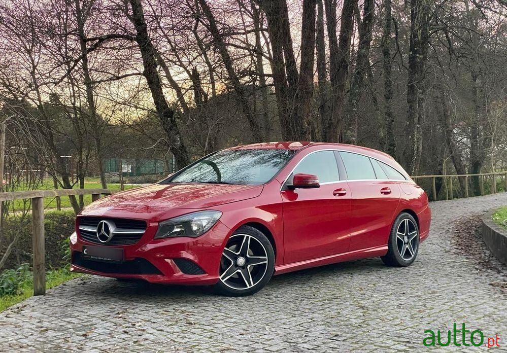 2015' Mercedes-Benz Classe Cla photo #3