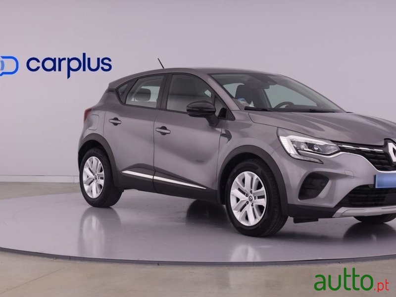 2021' Renault Captur photo #2