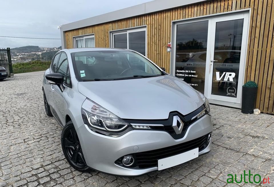 2014' Renault Clio photo #3