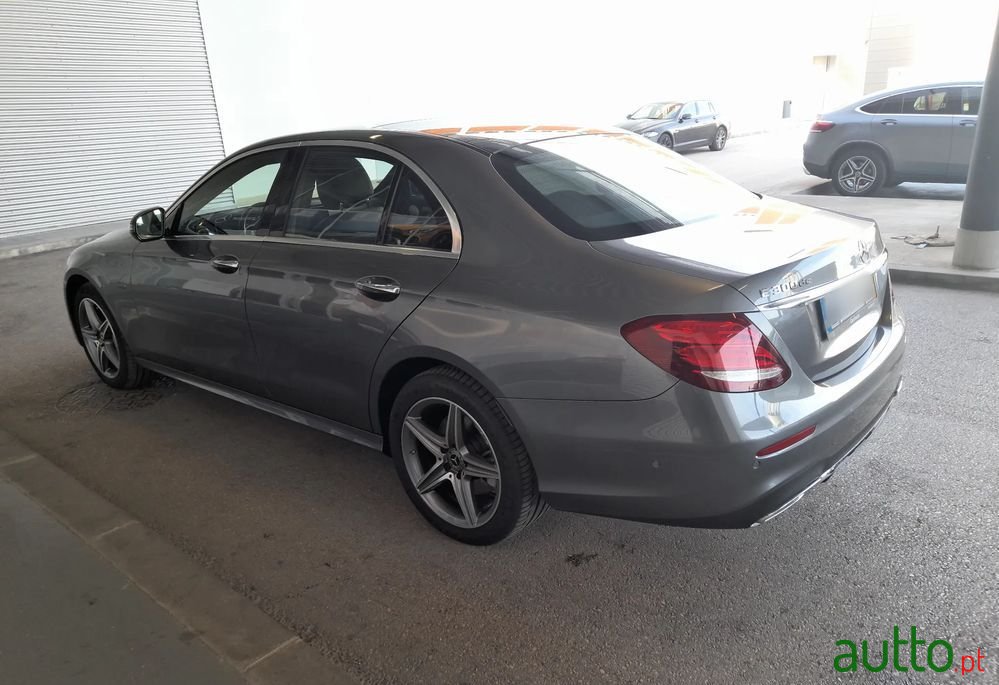 2019' Mercedes-Benz E 300 De Amg Line photo #3