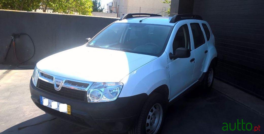2010' Dacia Duster Confort 1.5 Dci photo #2