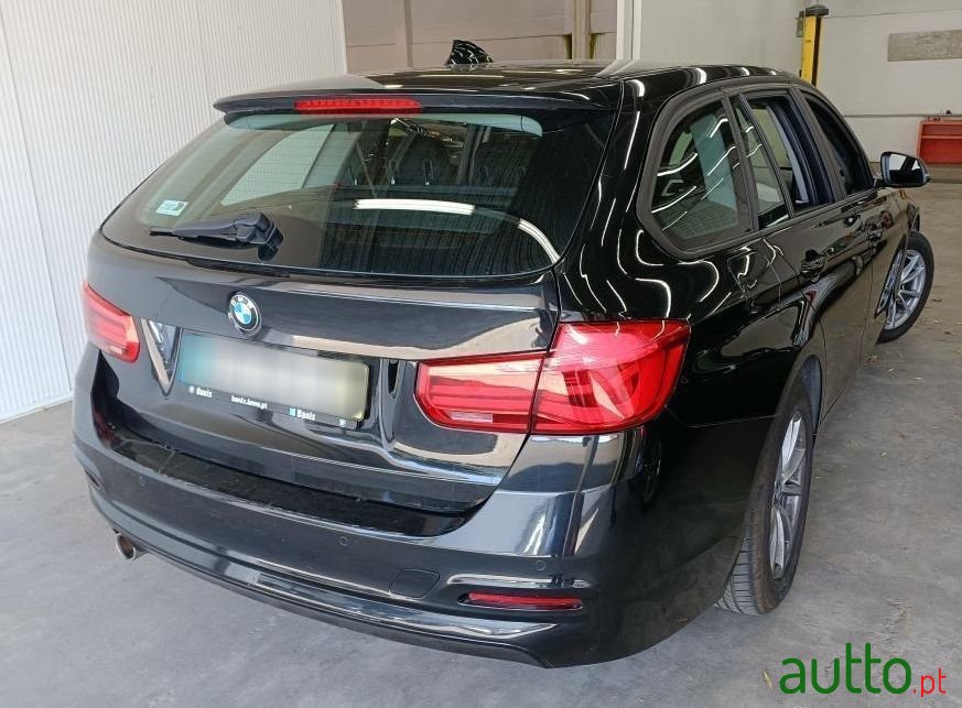 2017' BMW 316 photo #2