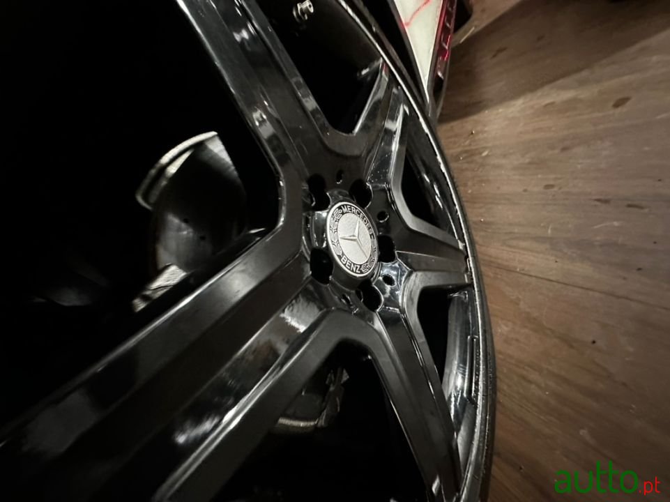 2017' Mercedes-Benz Gla-180 photo #2