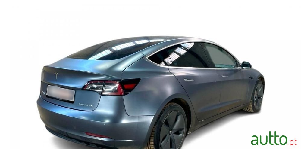 2020' Tesla Model 3 photo #2