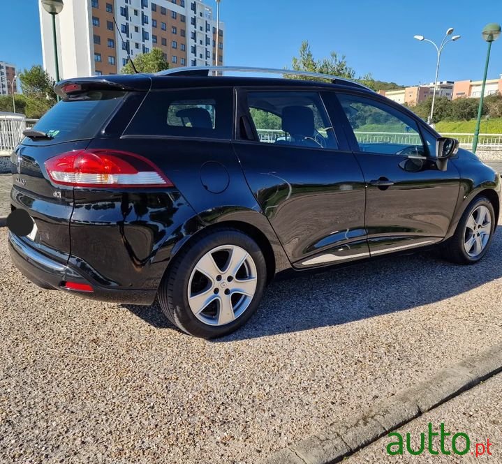 2015' Renault Clio photo #1