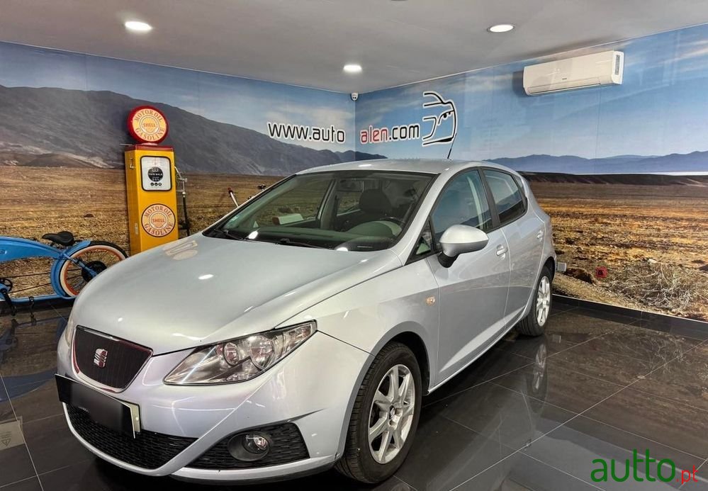 2010' SEAT Ibiza 1.2 Tdi Style Dpf photo #1