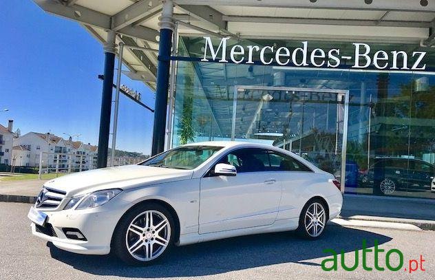 2010' Mercedes-Benz E-350 Cdi Coupé photo #1