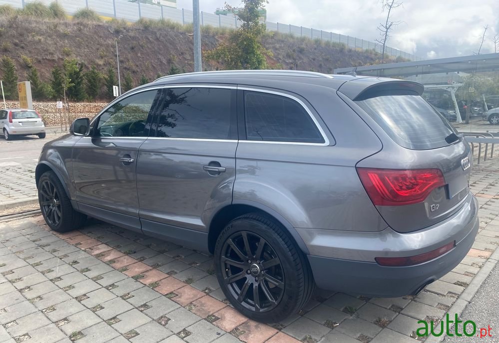 2010' Audi Q7 photo #3