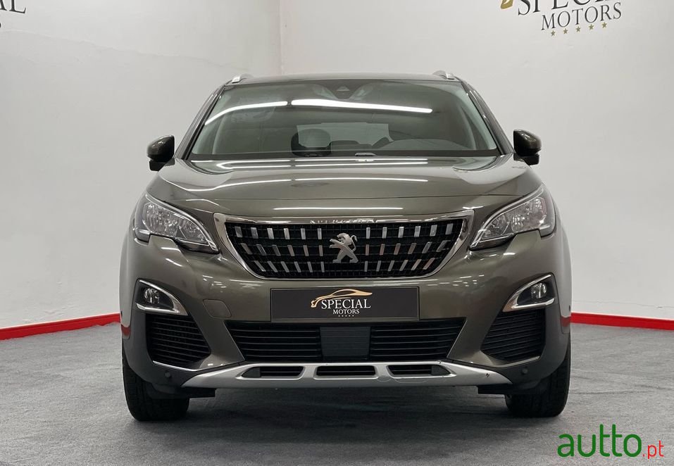 2018' Peugeot 3008 photo #2