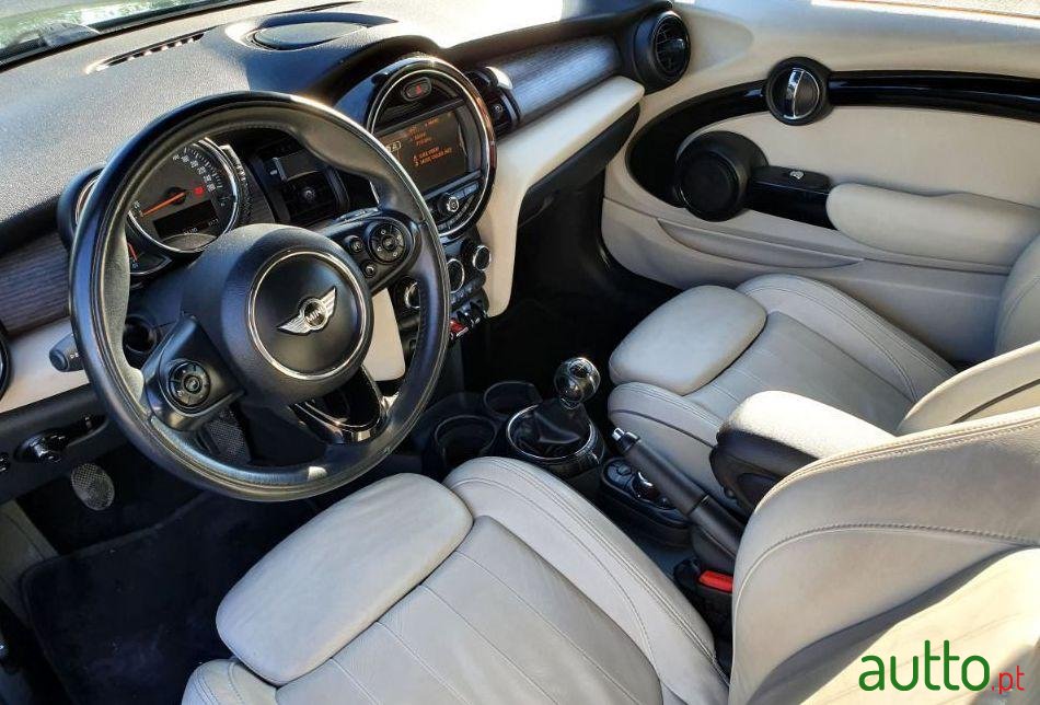 2014' MINI Cooper Nacional photo #4