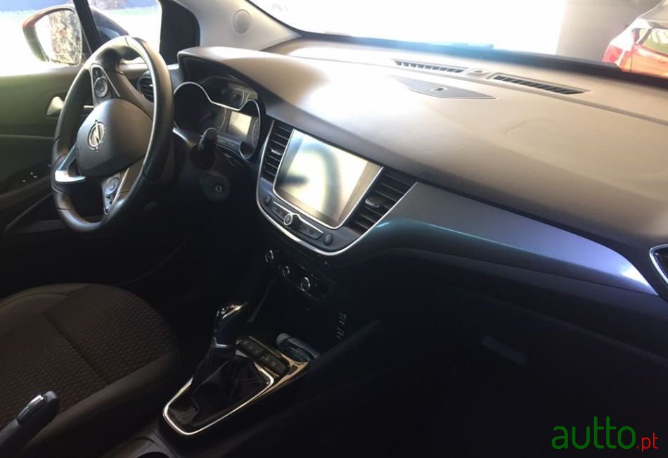2018' Opel Crossland-X photo #3