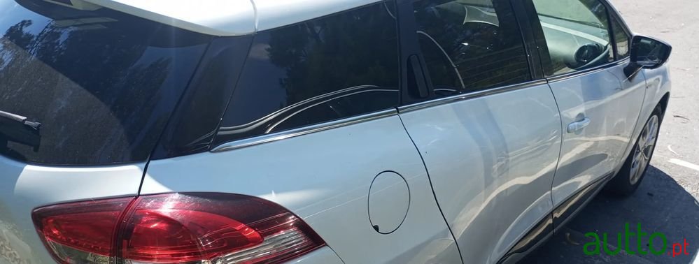 2019' Renault Clio 1.5 Dci Gt Line photo #6