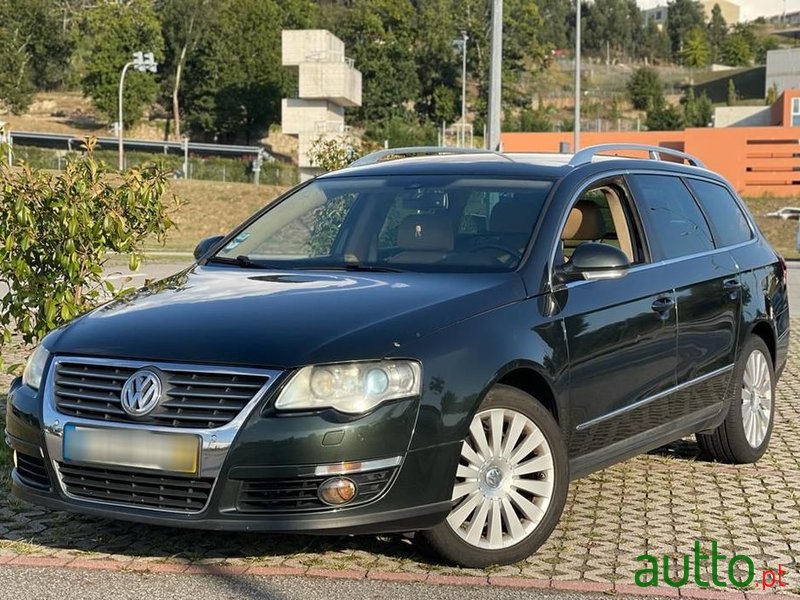 2006' Volkswagen Passat Variant photo #1