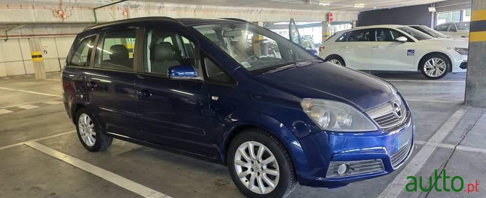 2006' Opel Zafira 1.9 Cdti Enjoy photo #1
