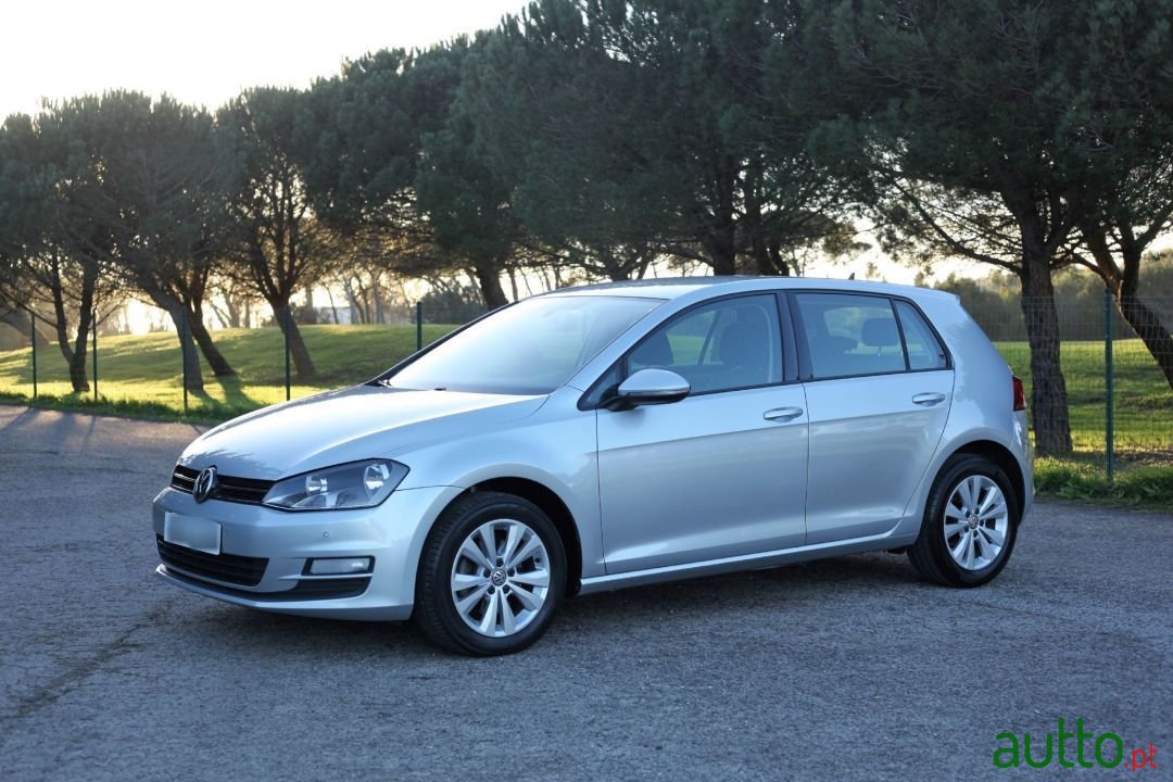 2016' Volkswagen Golf photo #6