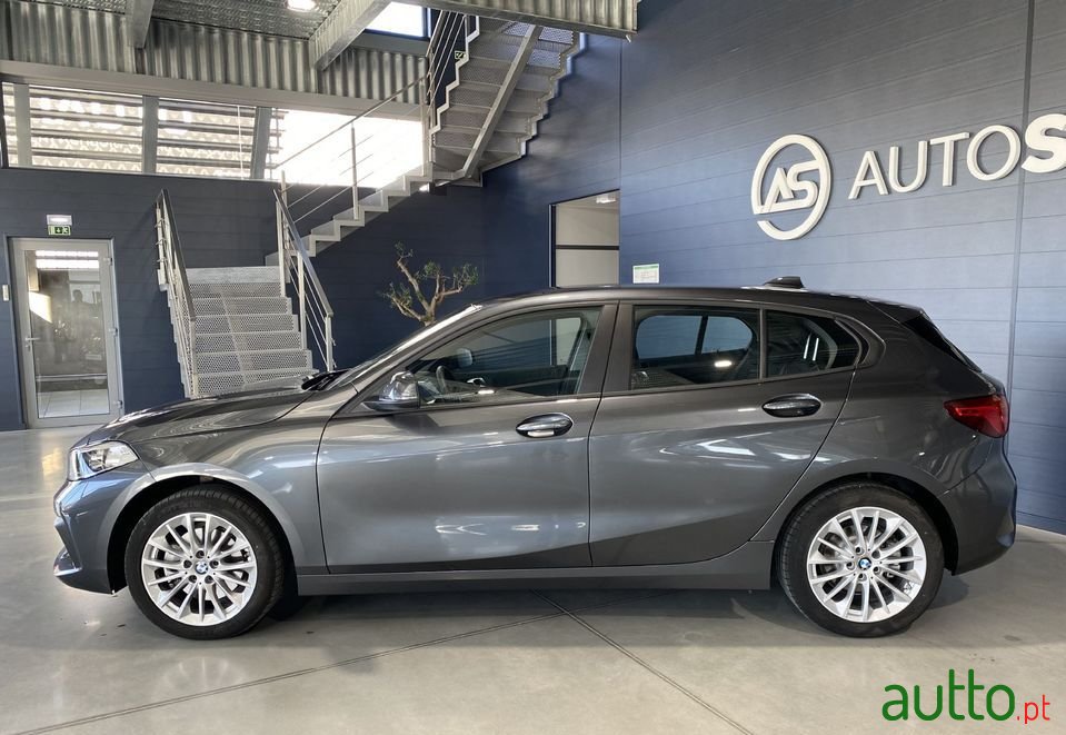 2021' BMW 116 photo #2