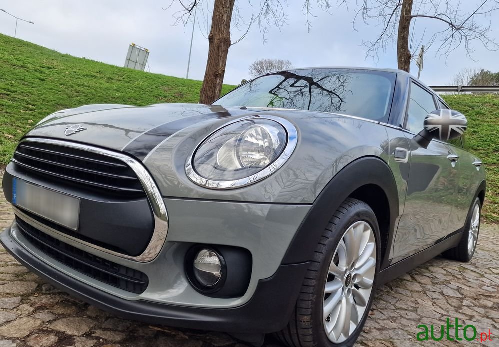 2019' MINI Clubman One D photo #1