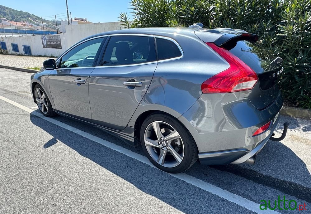 2013' Volvo V40 1.6 D2 R-Design photo #5