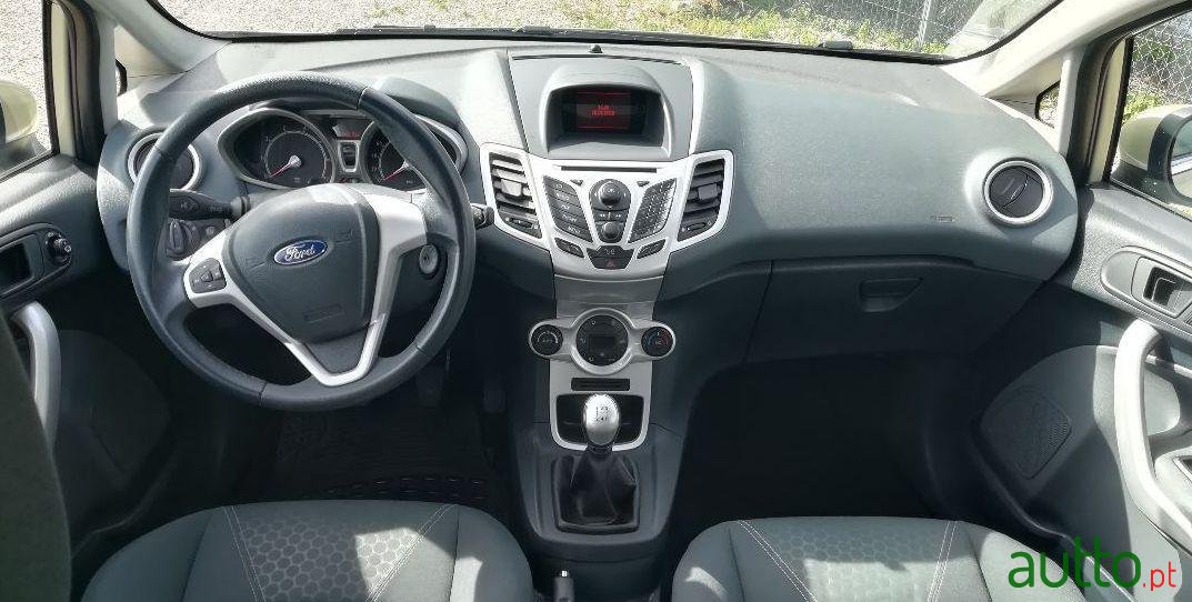 2008' Ford Fiesta photo #1