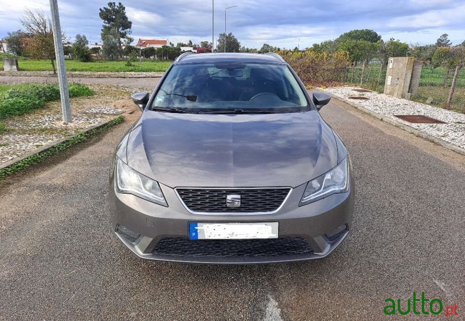 2014' SEAT Leon St photo #2