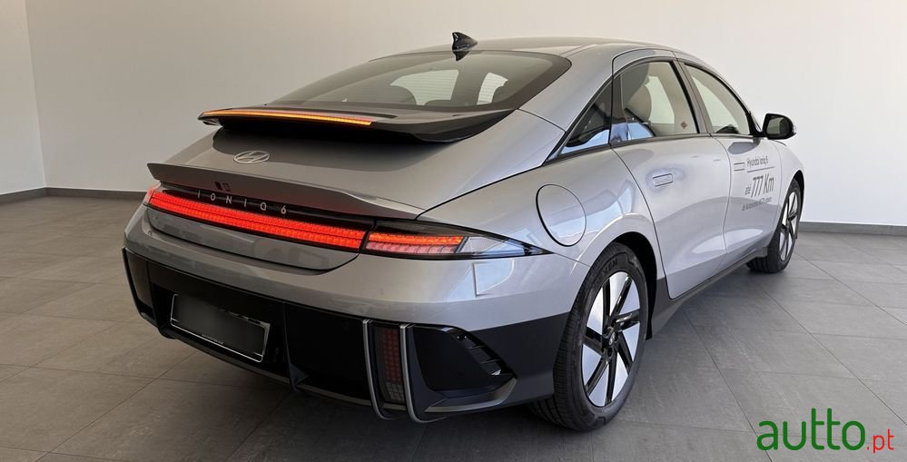 2023' Hyundai Ioniq 6 photo #5