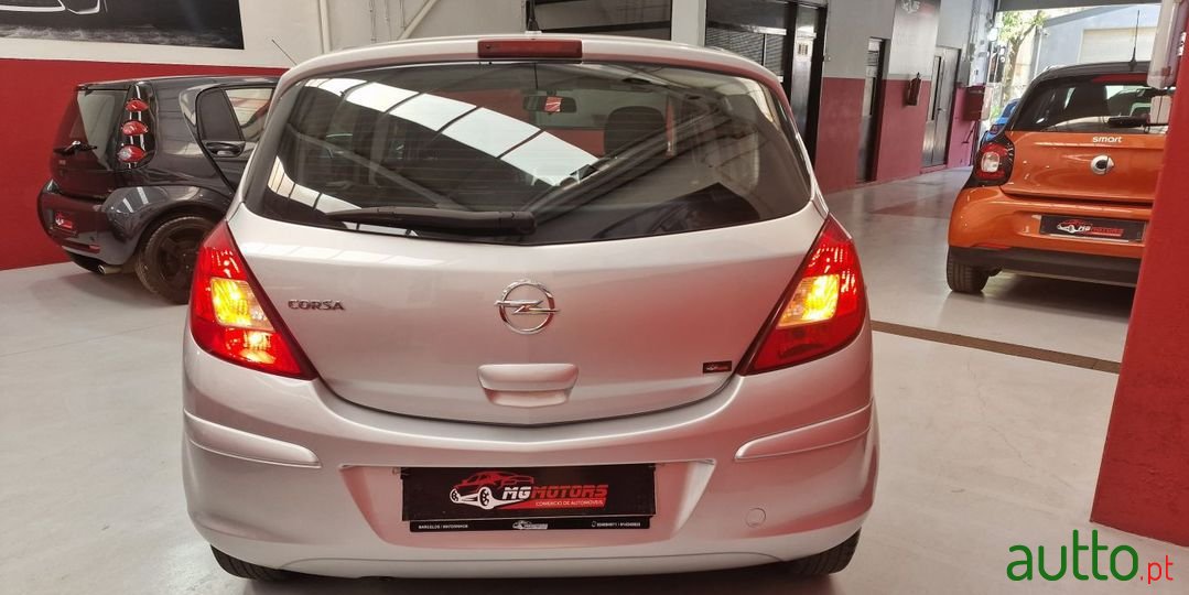 2014' Opel Corsa photo #6