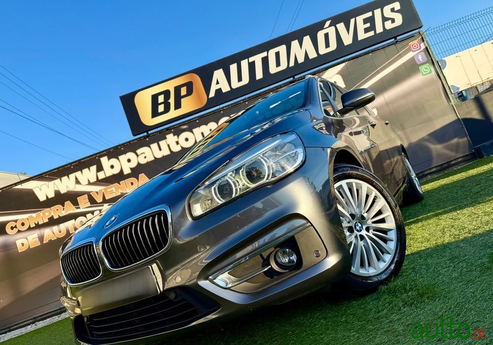 2016' BMW Série 2 D Line Luxury Auto photo #1