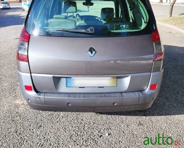 2005' Renault Grand Scenic photo #3