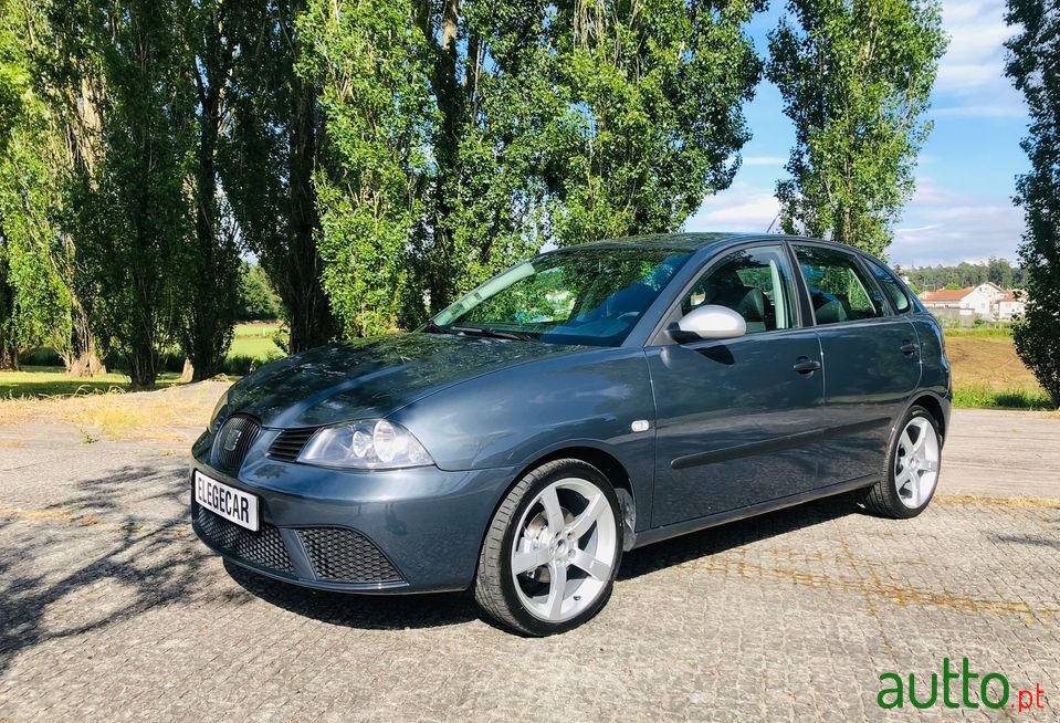 2007' SEAT Ibiza photo #1