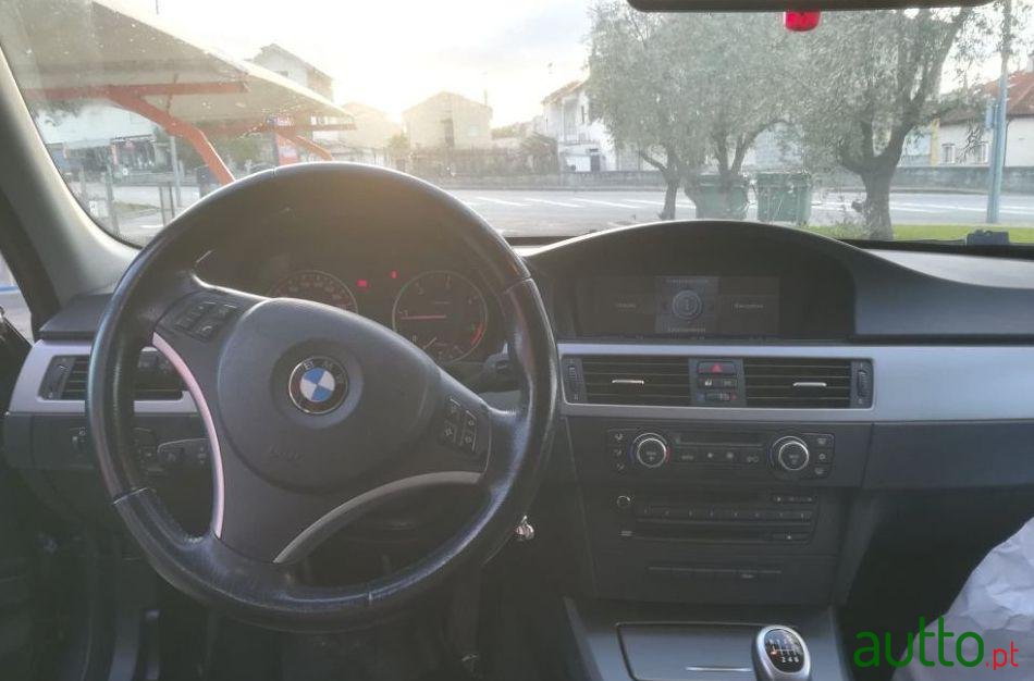 2008' BMW 318 Gran Turismo photo #1