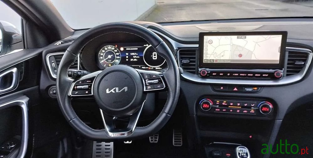 2022' Kia Proceed Gt Line photo #2