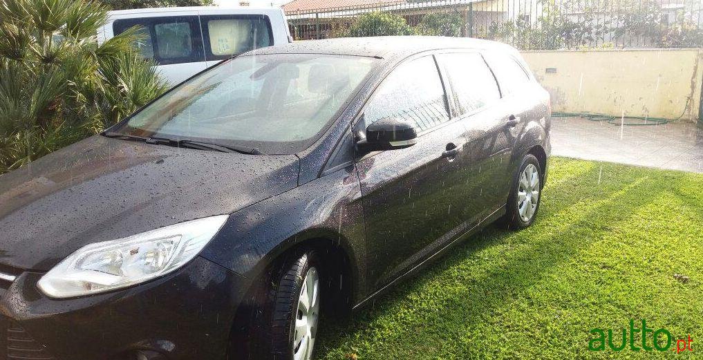 2012' Ford Focus-Sw photo #1